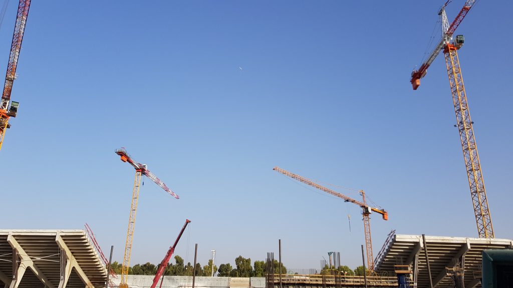 עגורנים 12-16 טון בפרויקט אצטדיון בלומפילד המחודש תל אביב-יפו - תמונה 22 | רמא