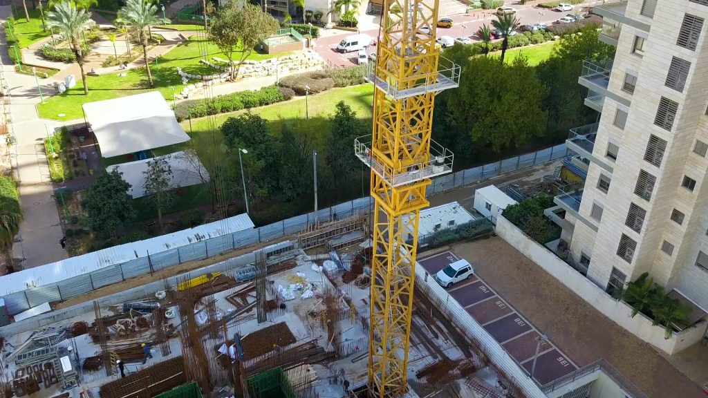 למעלה מ-14 עגורני צריח בפרויקט שכונת נוריות ראשון לציון – רמי שבירו | רמא
