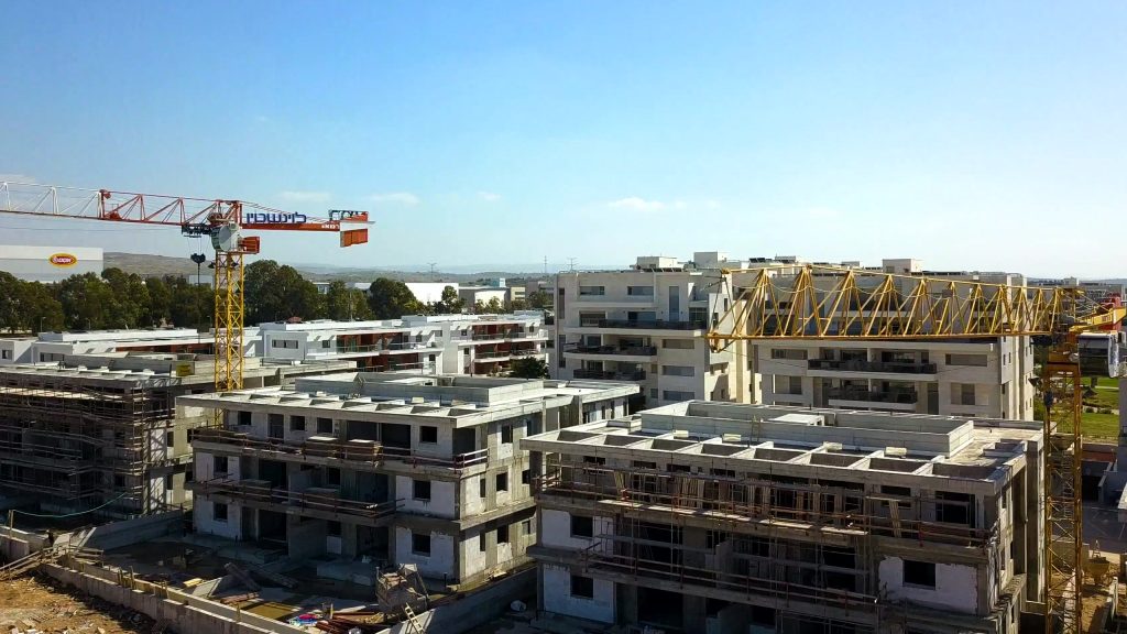עגורני צריח בקמפוס מכון ויצמן למדע רחובות – גרין מבנים | רמא