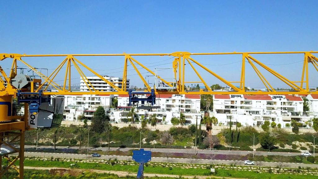 חמישה עגורני צריח בפרויקט הרובע הבינלאומי לוד – יעקבי יוניברסל