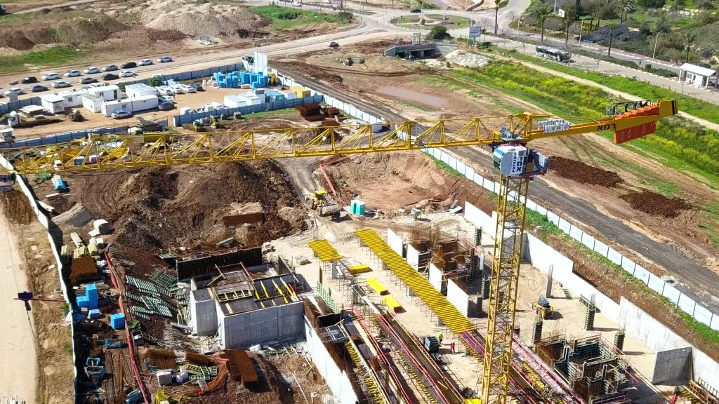 שמונה עגורני צריח במקביל בפרויקט המגורים עיר היין אשקלון – אפרידר - תמונה 4 | רמא