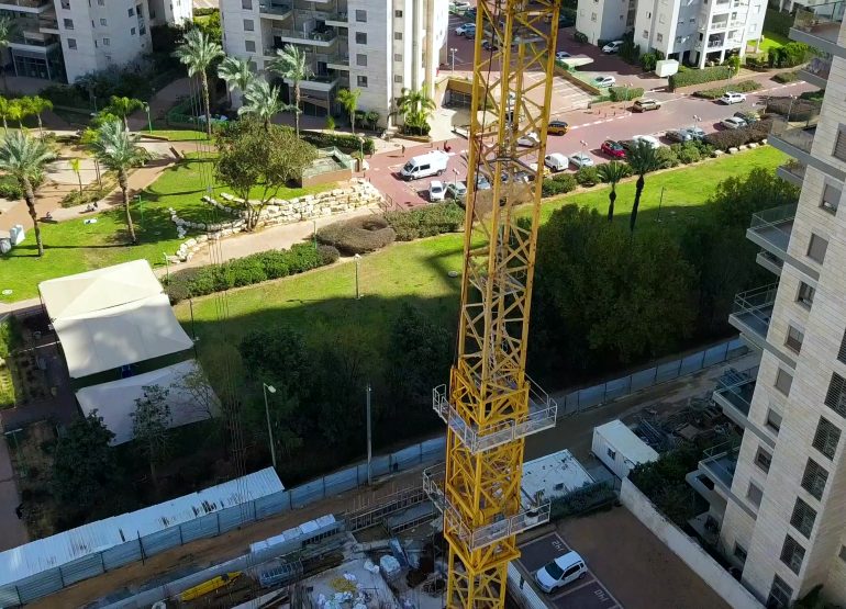 בדיקת בודק מוסמך לעגורן צריח: מתי חובה, מה נבדק ואיך מתכוננים | רמא
